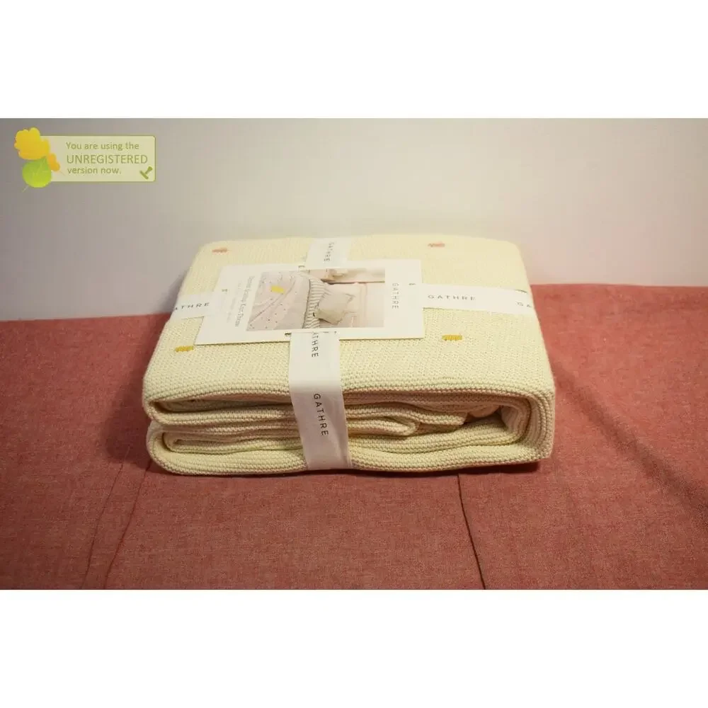 Gathre Twin Knotted Bed Blanket Natural 48x58